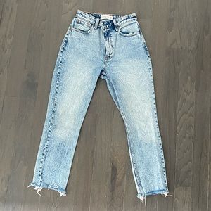 Abercrombie Curve Love The Mom High Rise Jeans (24 short)